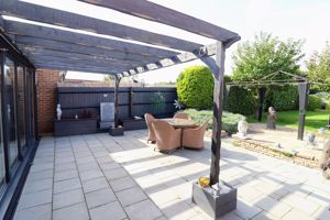 Raer Garden- click for photo gallery